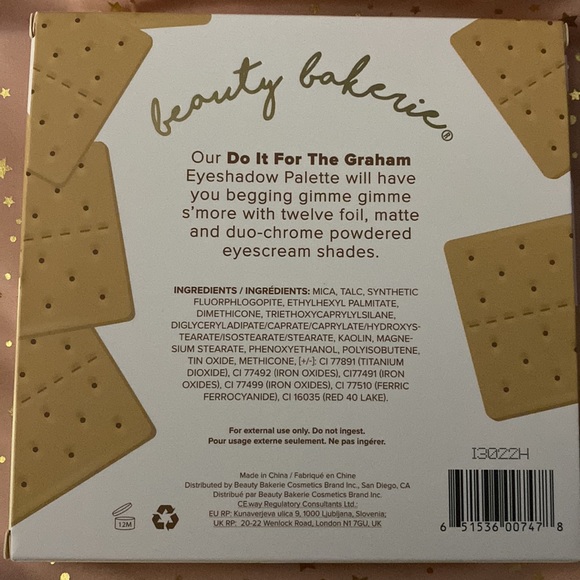 Eyeshadow palette - Picture 2 of 4